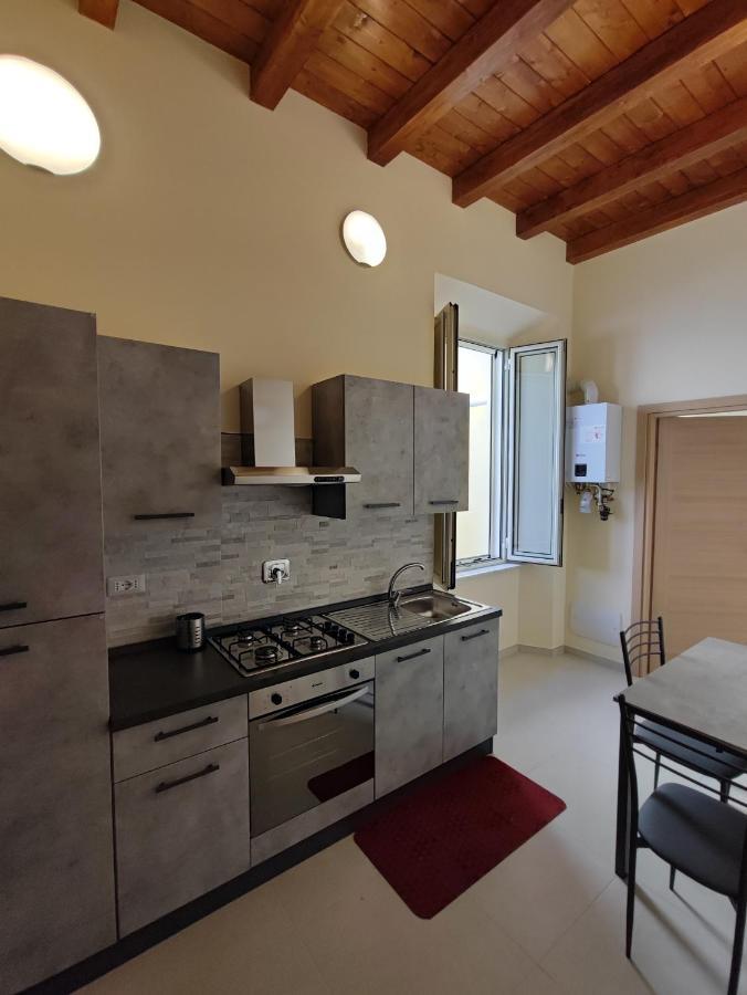 In Centro Rooms And Apartments Isola di Liri Exterior foto